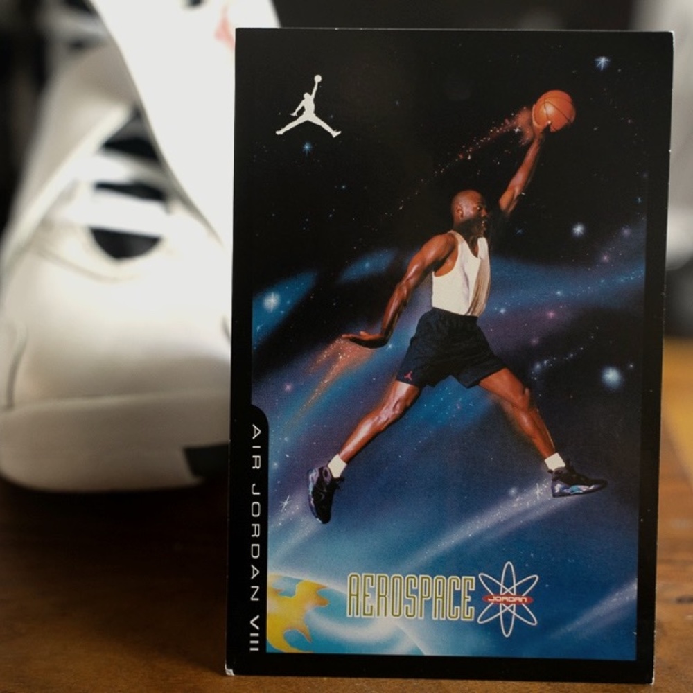 Jordan 8 Retro Bugs Bunny (2013)
